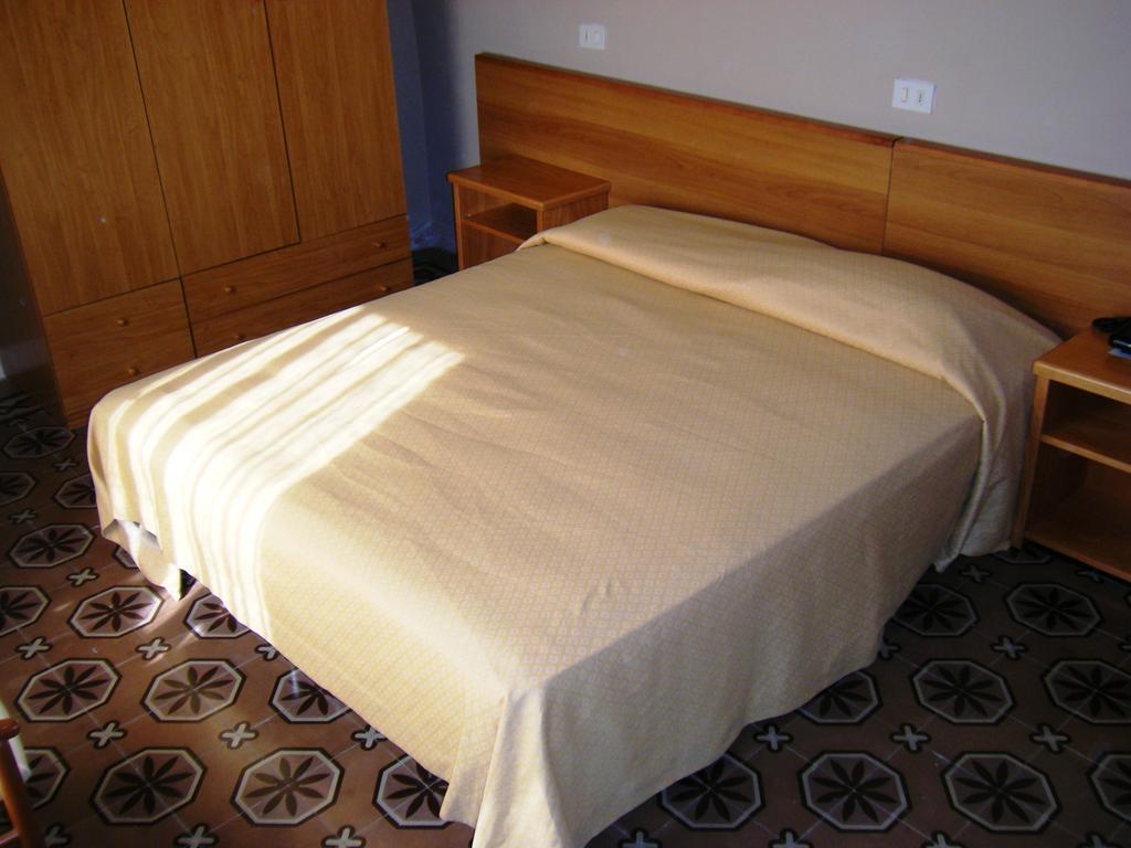Hotel Villa Margherita Casciana Terme Værelse billede