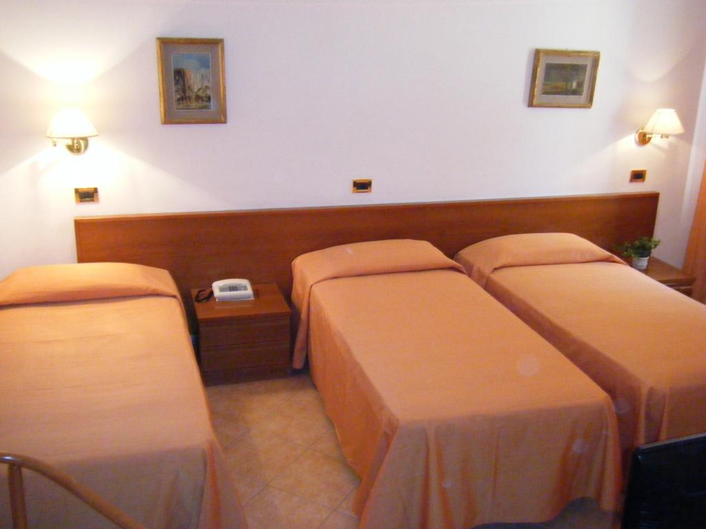Hotel Villa Margherita Casciana Terme Værelse billede